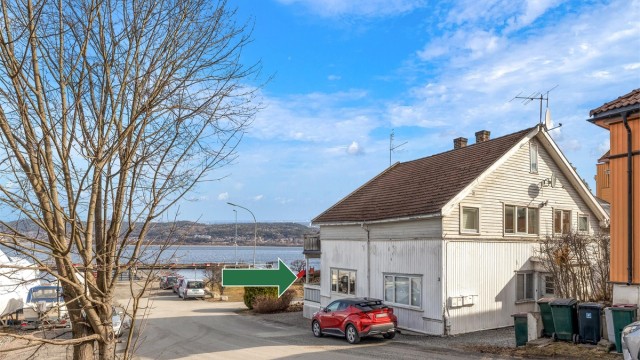 Dette er en romslig eierleilighet i hjørnet av 1. etasje, i en 5-mannsbolig.
Foto: Haiman Askari
