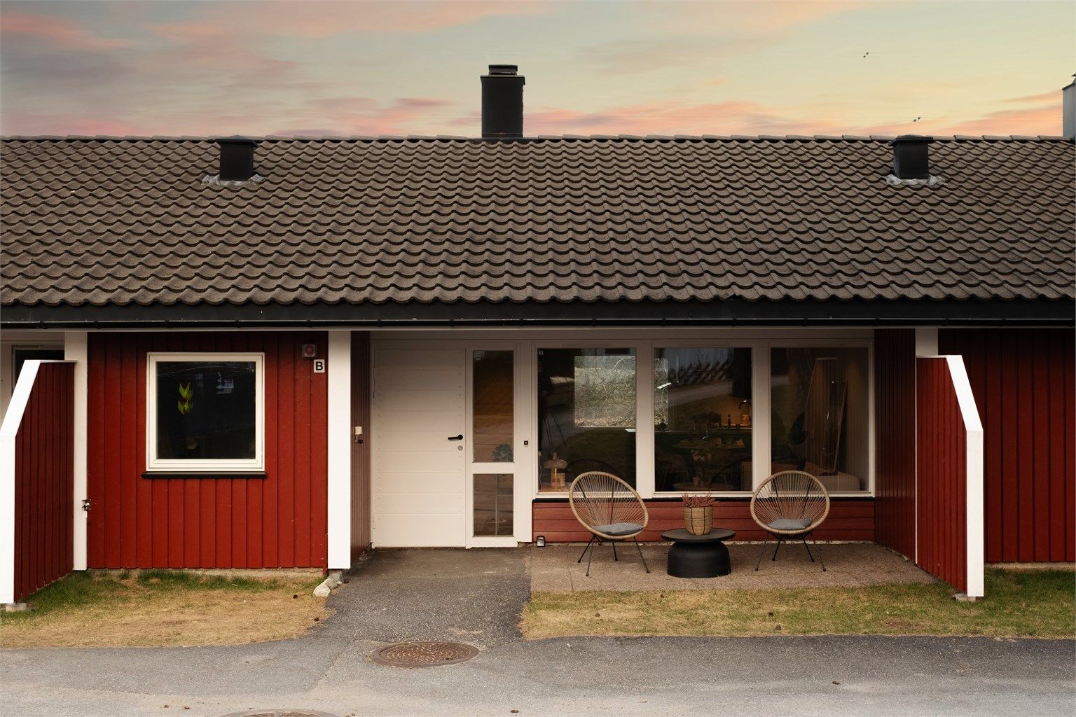 Til leiligheten er det meget enkel adkomst - helt uten trapper.