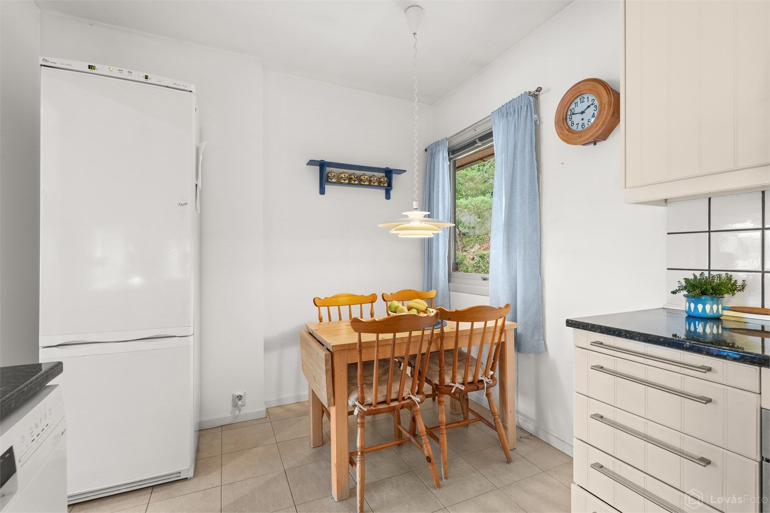 Plass til spisebord ved vinduet