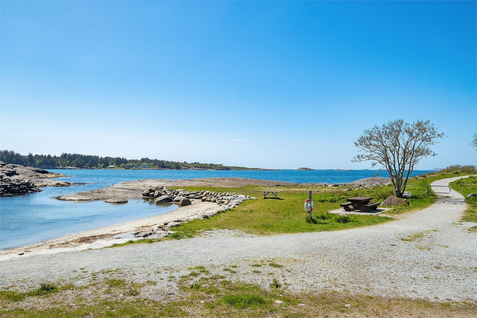 Flotte turstier langs Hafrsfjord.