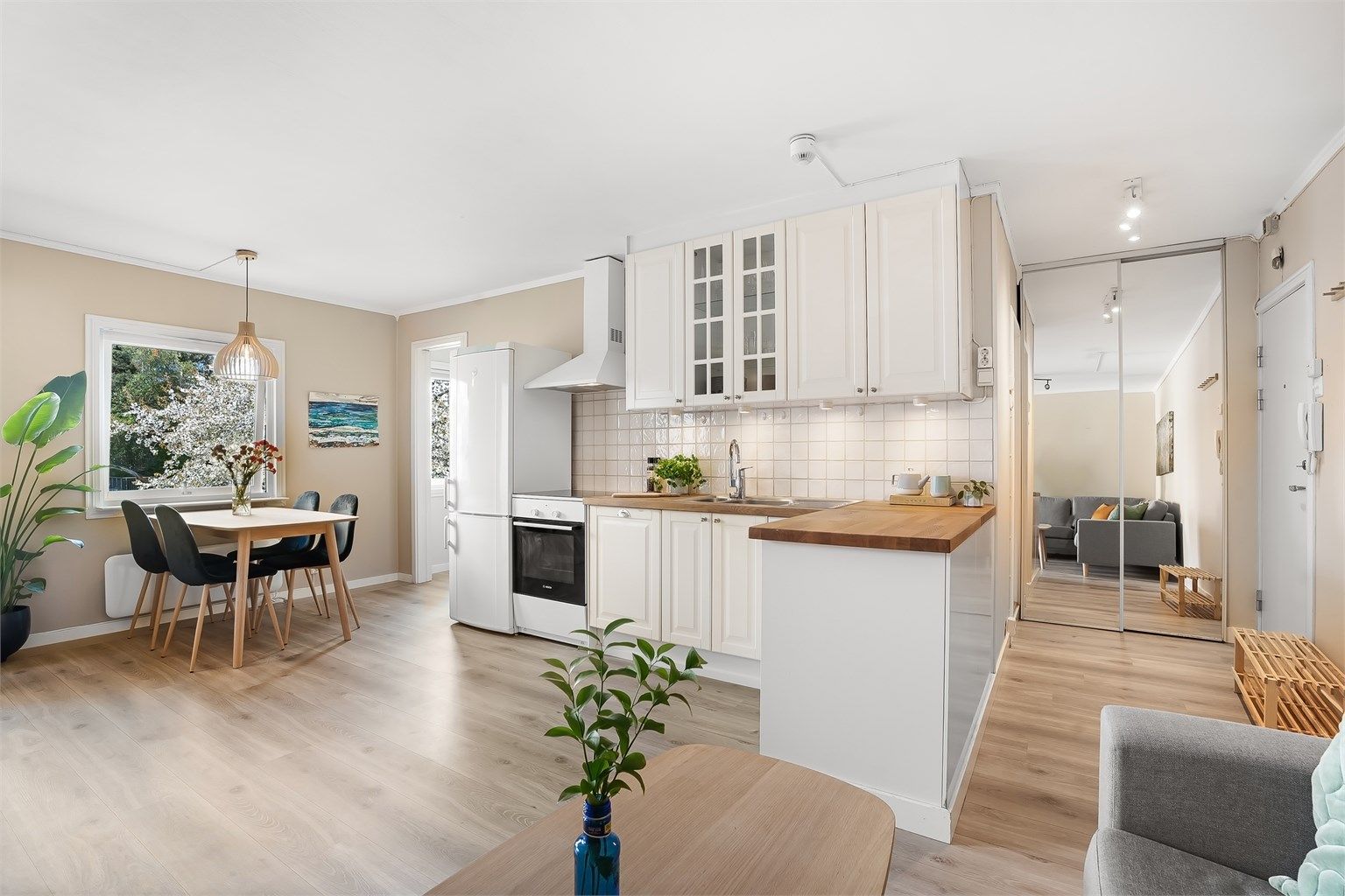 Velkommen til Folke Bernadottes vei 5B! Presentert av Emma Eikrem ved Krogsveen Majorstuen og Oslo Vest.