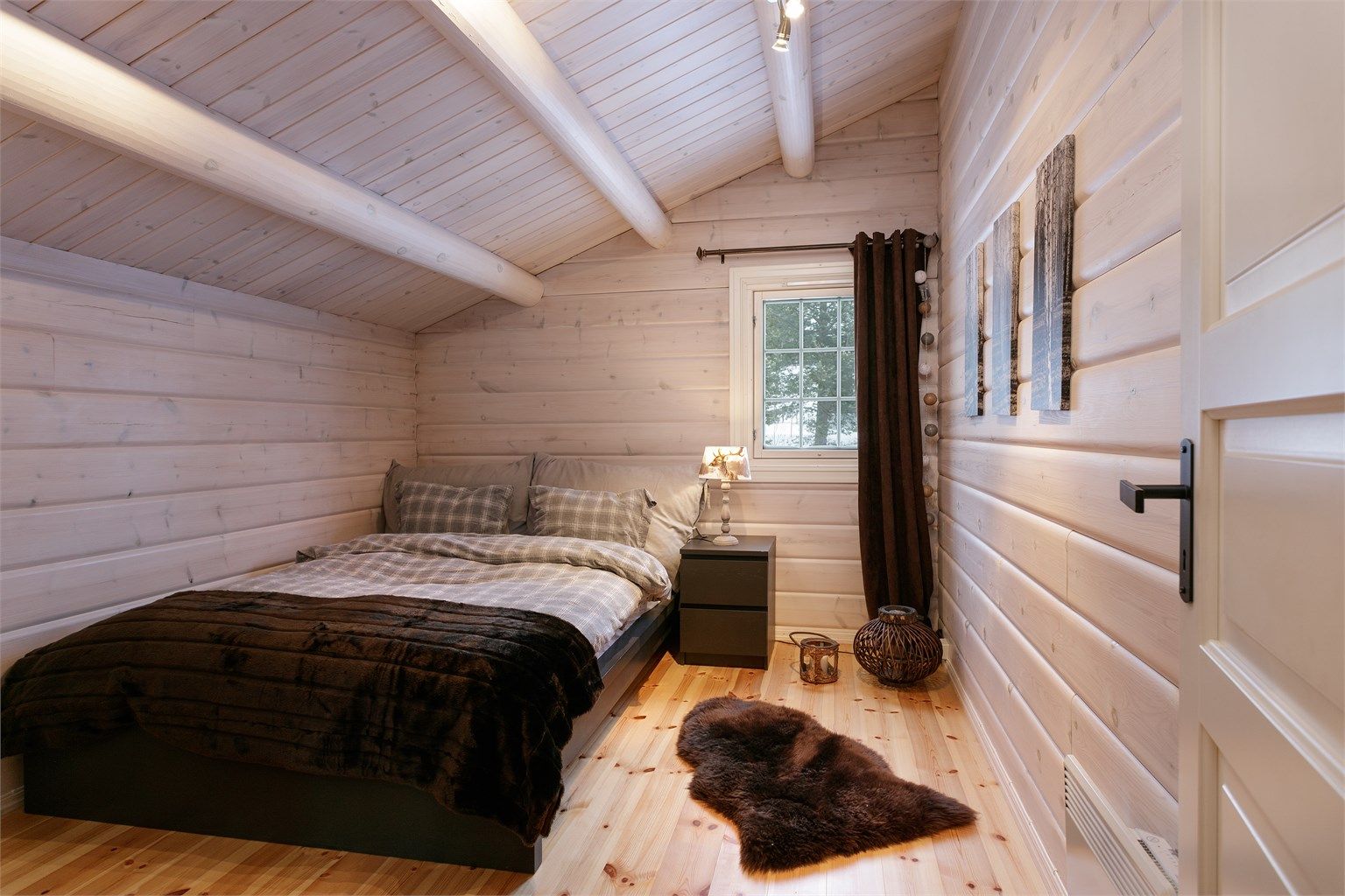 Soverom nr. 4 - beliggende på loft