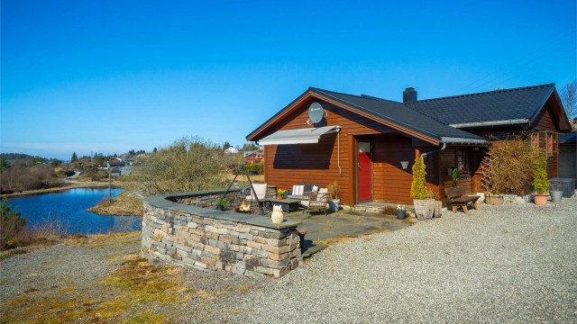 Velkommen til Ospeneset 4! En idyllisk fritidseiendom med nærhet til sjø i nydelige omgivelser.