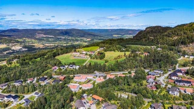 Glasåsen som er et av Liers flotte utsiktspunkter ligger en kort og enkelt topptur unna leiligheten