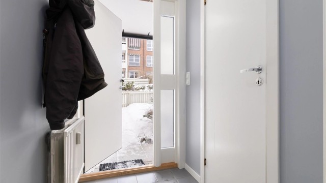 I entréen er det også en liten bod