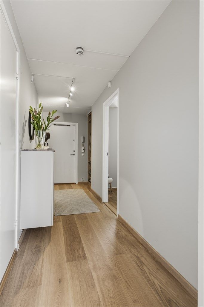 Boligen har enerett til bruk av 1 sportsbod i kjeller på 5 m²