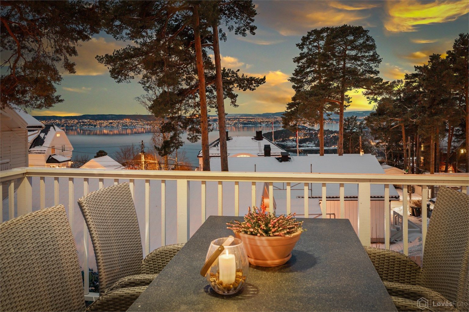 Vestvendt med flott fjordutsikt