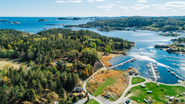 Oversiktsbilde fra Brevikstrand