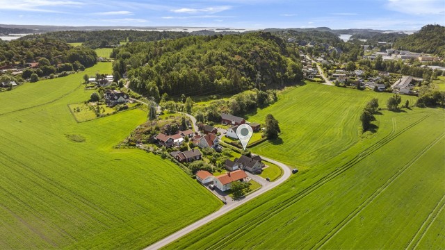 Fra eiendommen er det kort vei til Sandefjord sentrum.