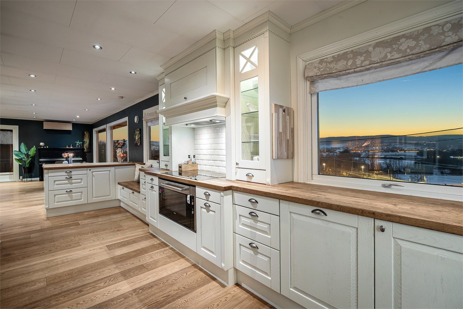 En profilert og klassisk kjøkkeninnredning fra Sigdal.