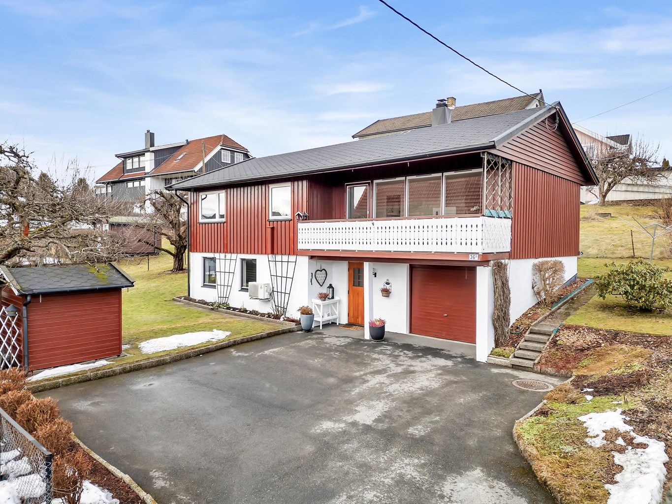 Eiendomsmegler Krogsveen v/ Eskil R. Tyskeberget ønsker velkommen til Nybakveien 36B