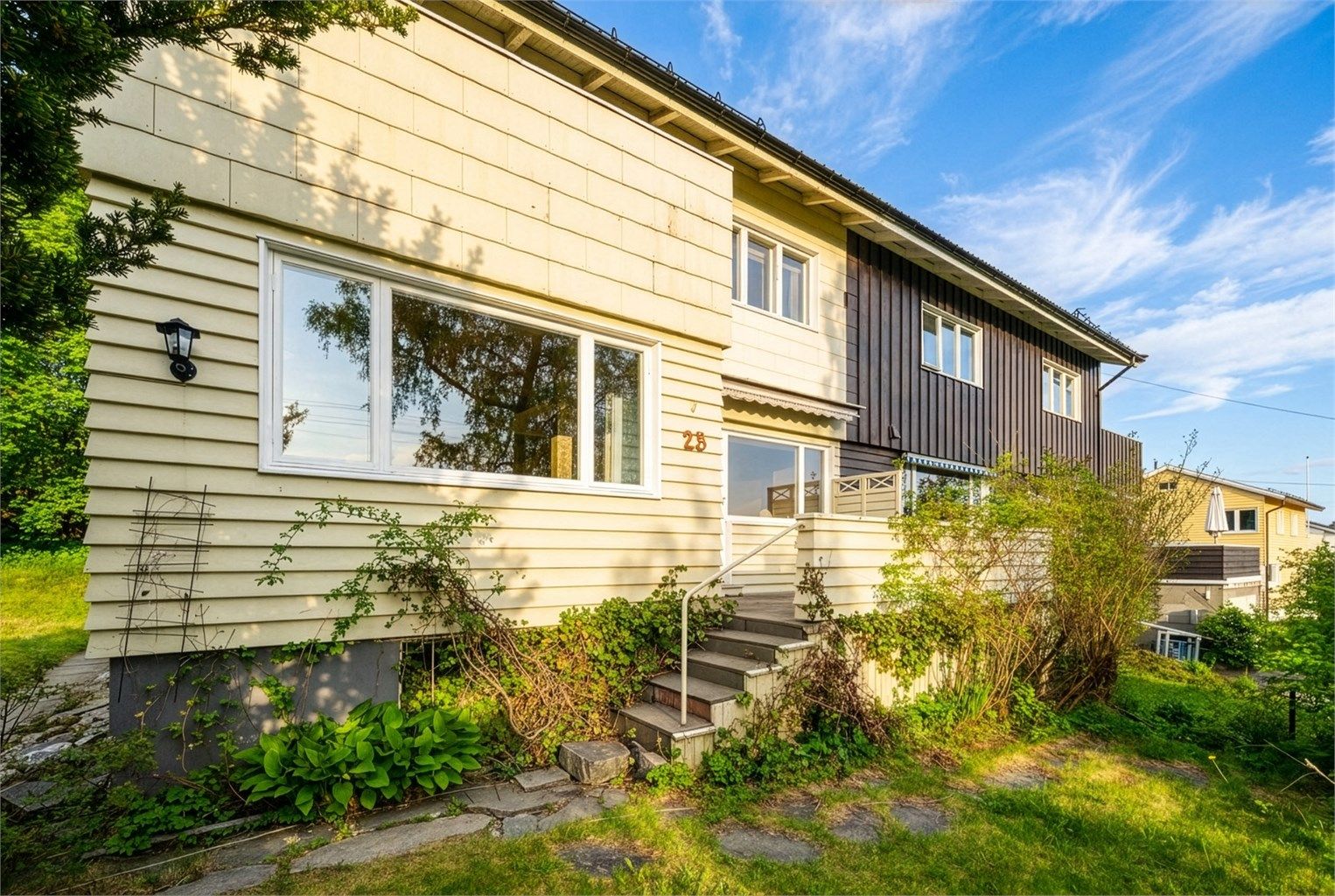 Innholdsrik tomannsbolig med stort potensial, beliggende i et veletablert og attraktivt boligområde på Røa.
Foto: Peter Futo