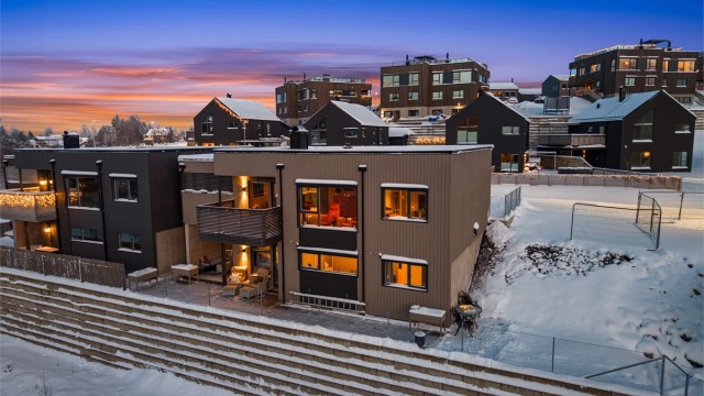 Velkommen til Høgåstoppen 9 - En nyere enebolig fra 2022 med høy standard som må ses!