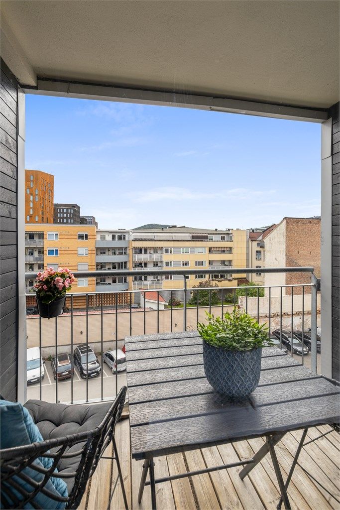 Borettslaget har mottatt varsel om oppføring av blokk på nåværende parkeringsområde (bygges tett mot Strømsø Torg 5E)