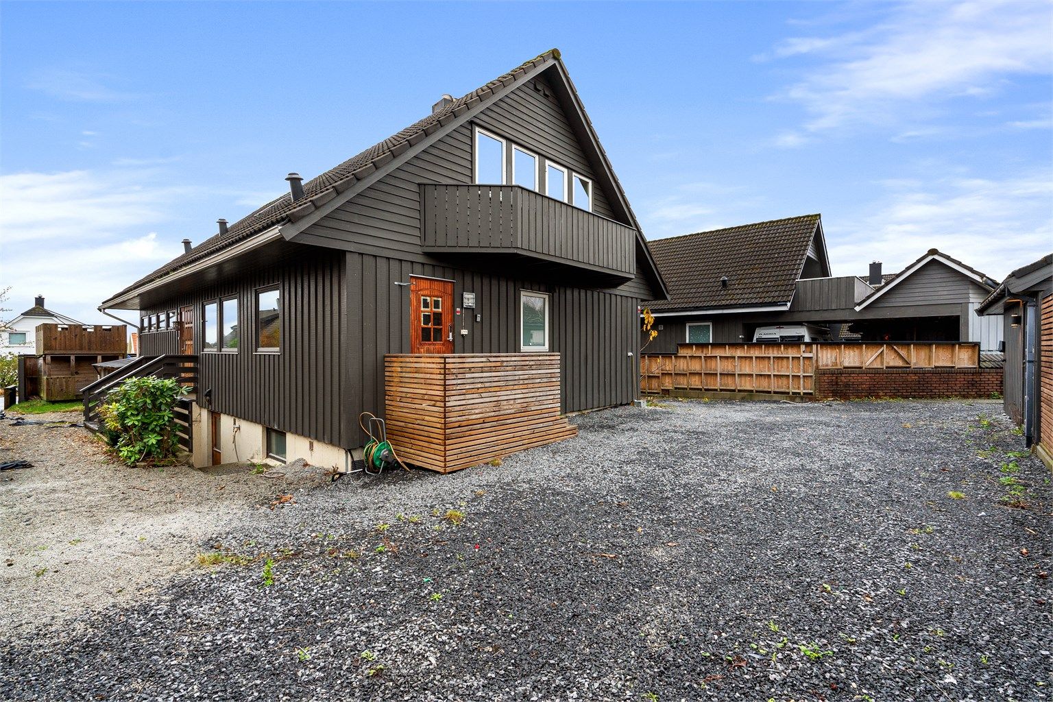 Lene Hviding v/Krogsveen har gleden av å presentere Røsslyngveien 17.