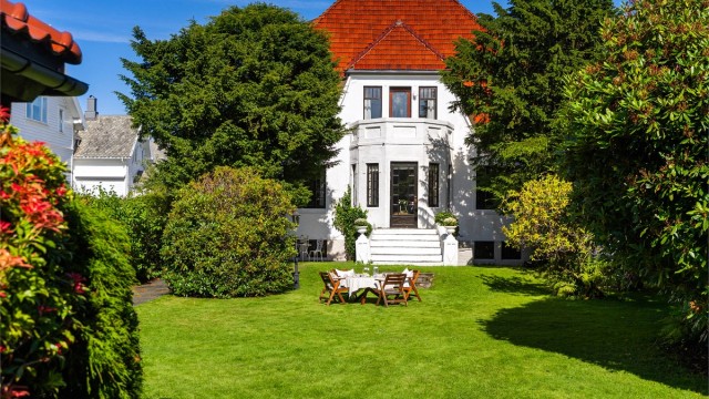 Lene Hviding v/Krogsveen har gleden av å presentere Storhaugveien 48.