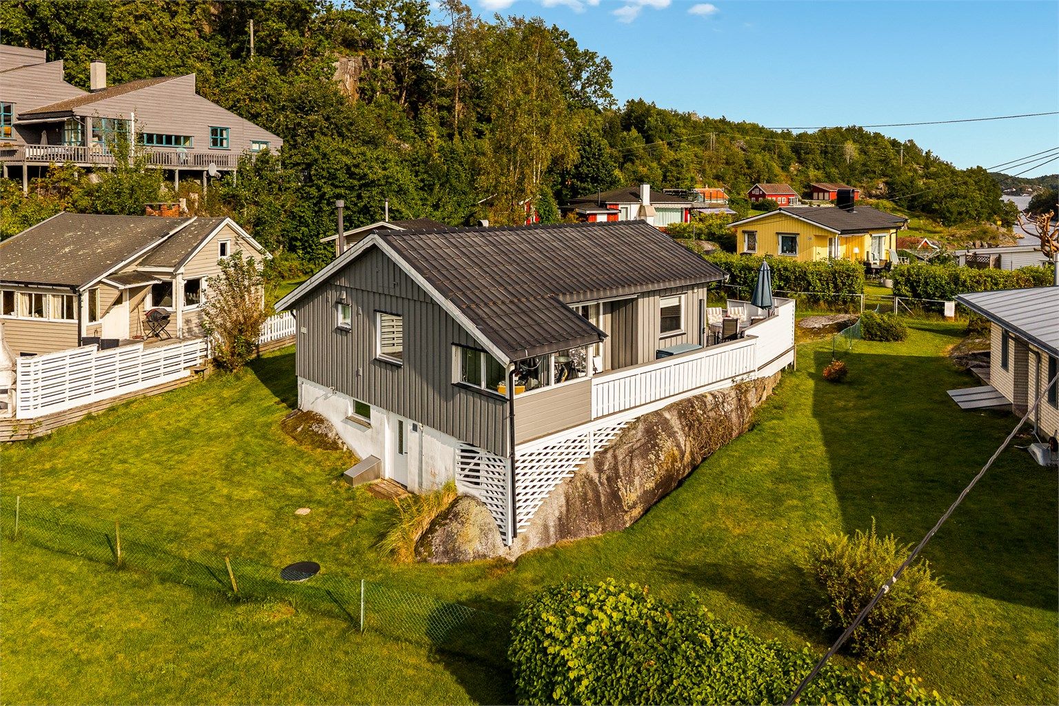 Fasade mot syd og vest.