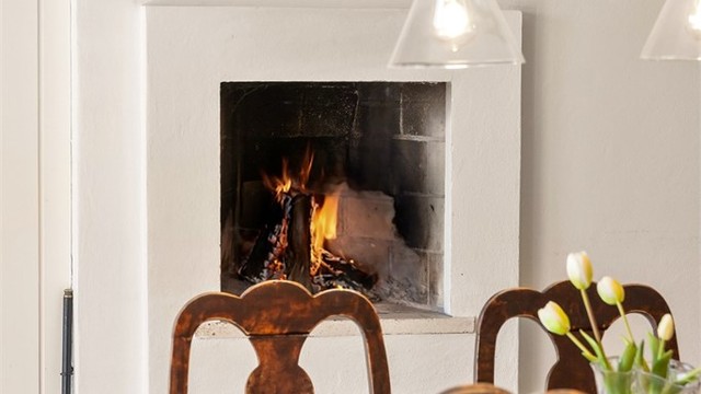 Peisen bidrar til både varme og hygge på kjølige dager.