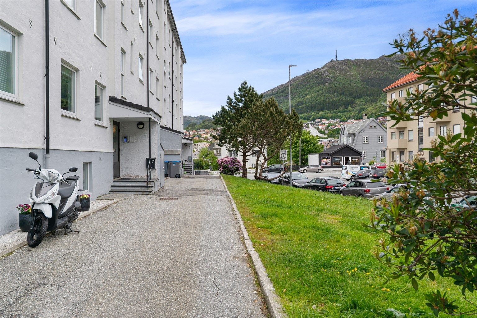 - Her ser man hvor nærme man bor Ulriken -