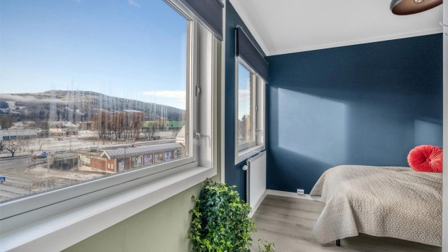 Vinduer fra 2023 og entrédør fra 2022.