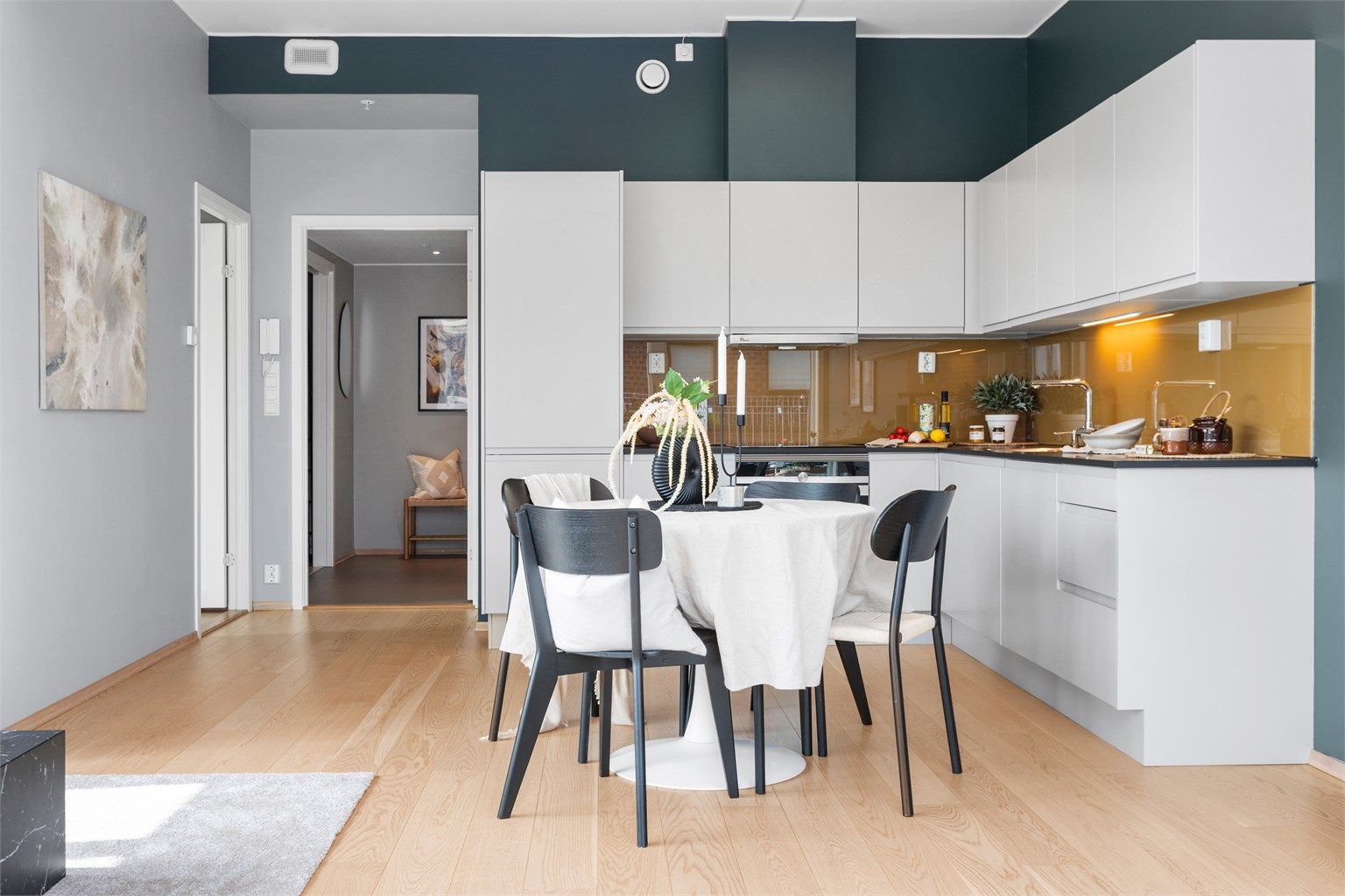 Leiligheten har balansert ventilasjon.