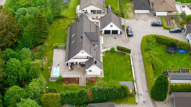Oversiktsbilde som viser eiendommens plassering i nabolaget.