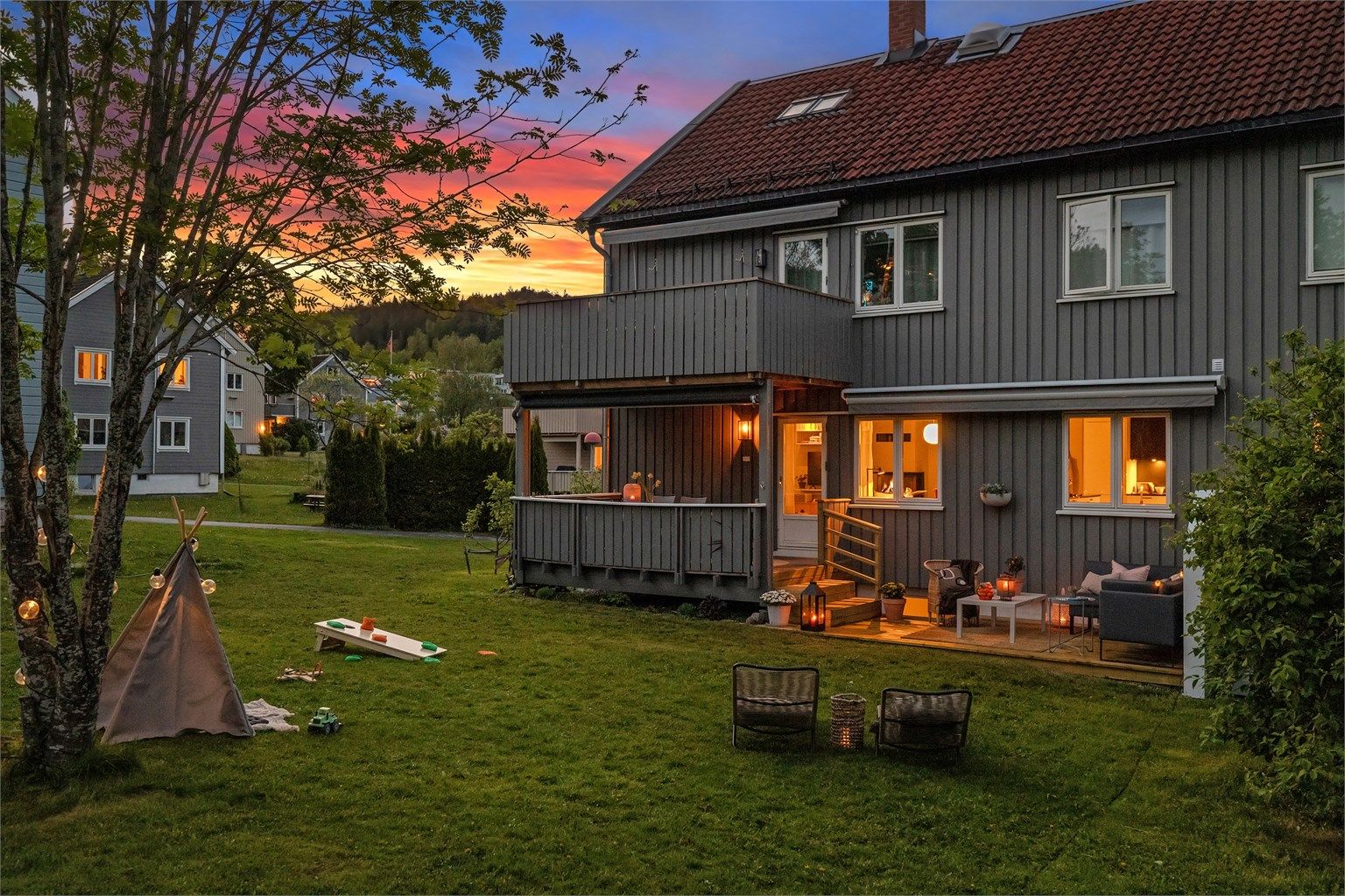 Velkommen til Selvbyggerveien 12 - Presentert av Krogsveen ved Hanne Pettersen!