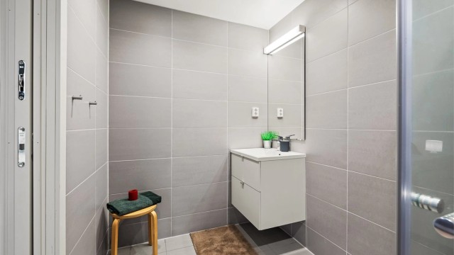 Eget bad (bad 2) tilhørende hovedsoverommet