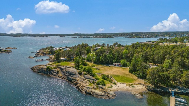 For de aller minste er området et lite paradis med friområder, store skogsområder og bademuligheter rett i nærheten.