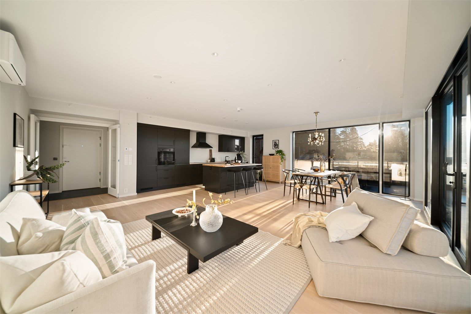 Velkommen til Trerørfabrikken Boligsameie - presentert av Raymond Bøhn i Krogsveen. Fotograf; Kristoffer Kristiansen.