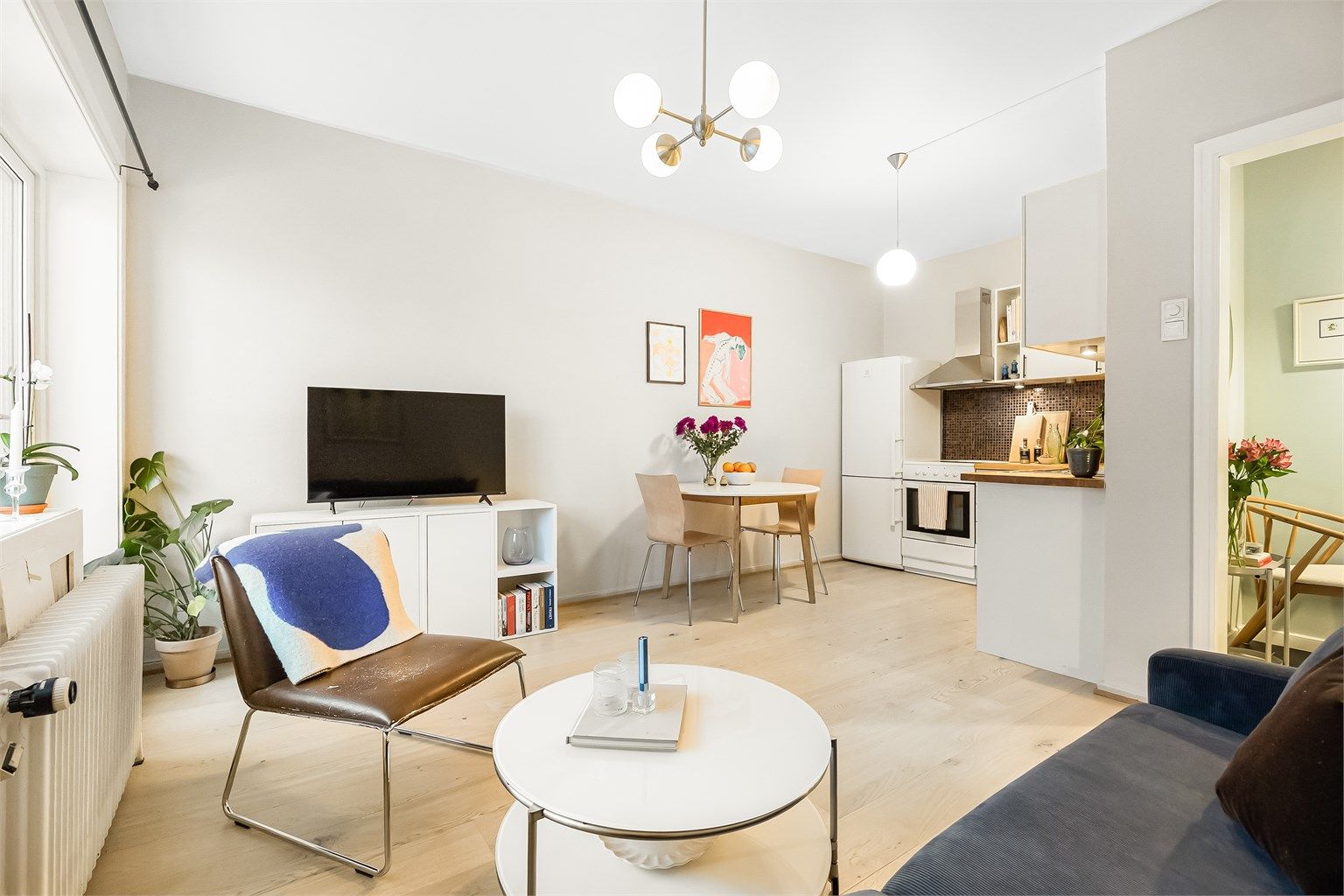 En delikat og arealeffektiv 2-roms leilighet i grønne og idylliske omgivelser ved Akerselva, midt på populære Sagene.