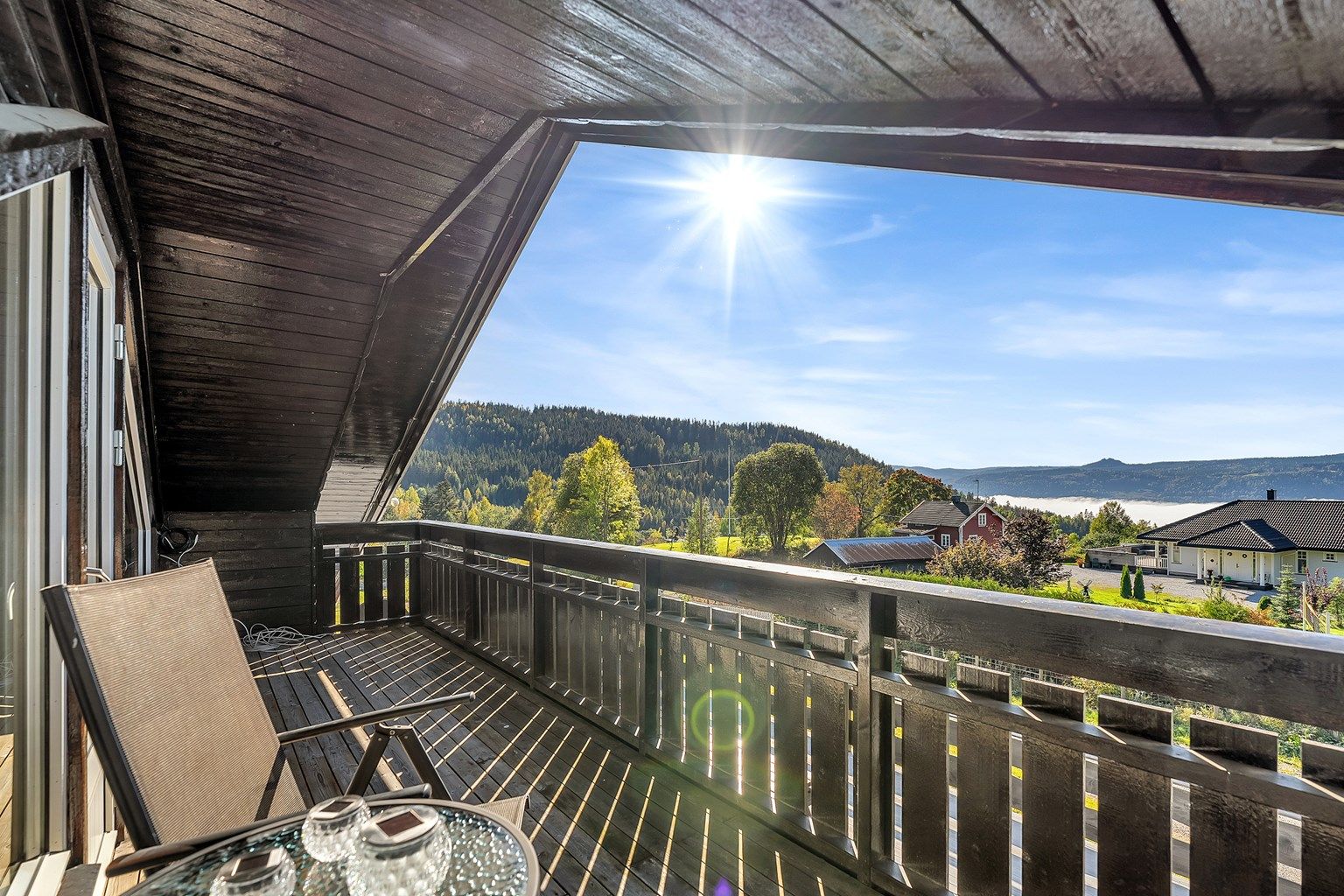 Krogsveen v/ Anders Brodshaug Berger presenterer nydelige Korslundvegen 114