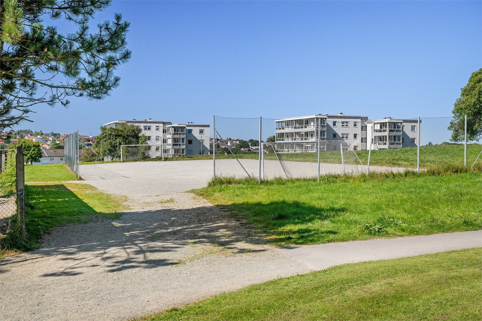 Barnevennlig, med balløkke like ved!