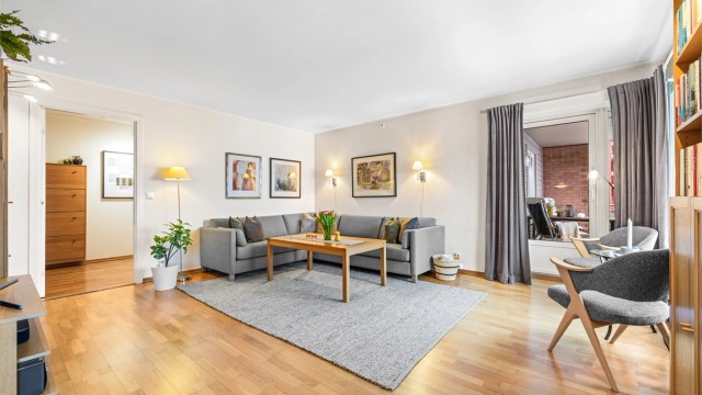 Eiendomsmegler Krogsveen v/Andreas Christophersen ønsker velkommen til Adolph Tidemands Gate 36!