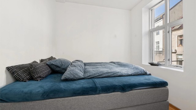Soverommet er oppmålt til 7m², som gir god plass til dobbeltseng.