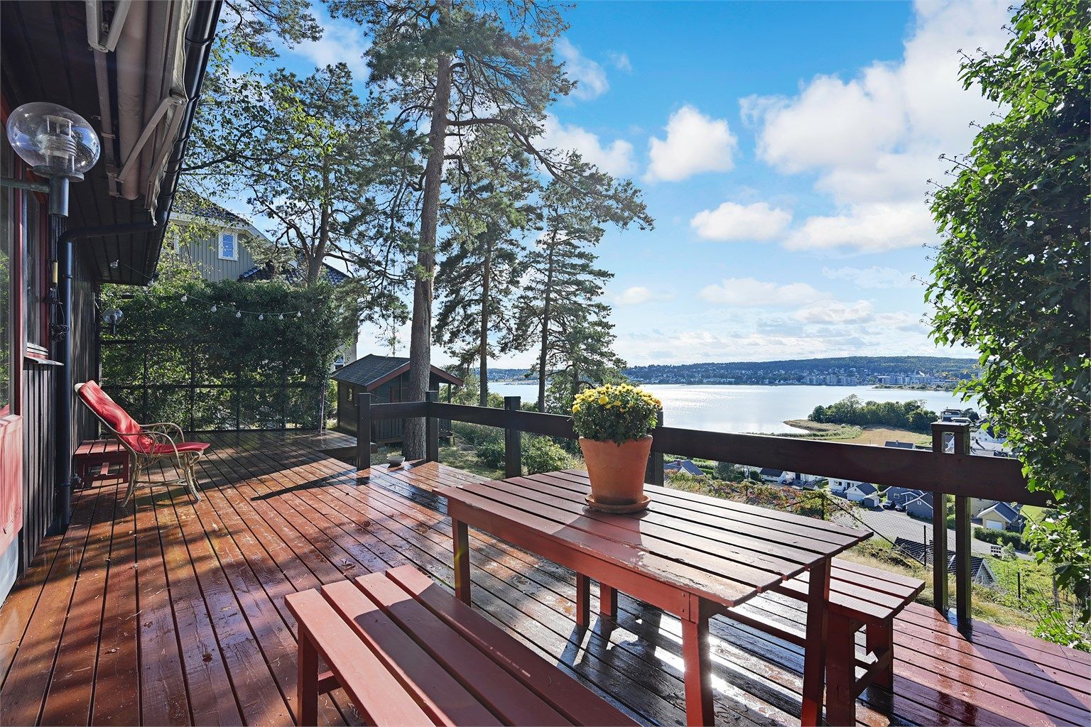 Her kan hele familien nyte fantastisk uteplasser.