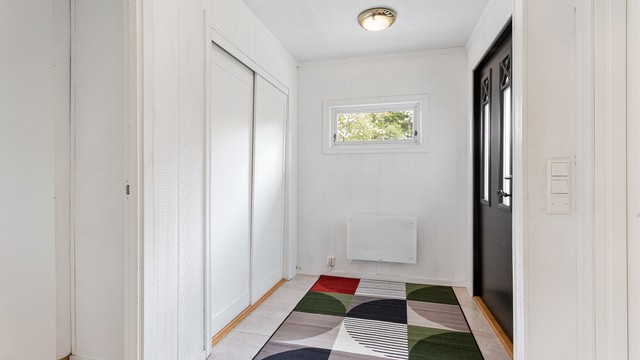 Entré med plass til oppbevaring av yttertøy og sko.
