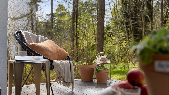 I følge selger er solen på balkongen fra ca. 12.00 til 19.00 midtsommers