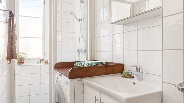 Flislagt bad som ble pusset opp i regi av sameiet i 2007