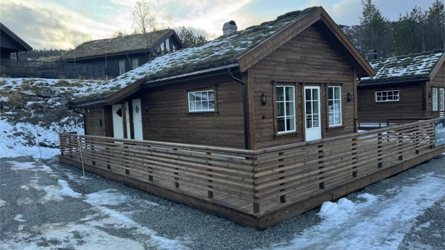 Velkommen til Sitåsvegen 4 - en arealeffektiv og nøkkelferdig hytte klar til innflytning.