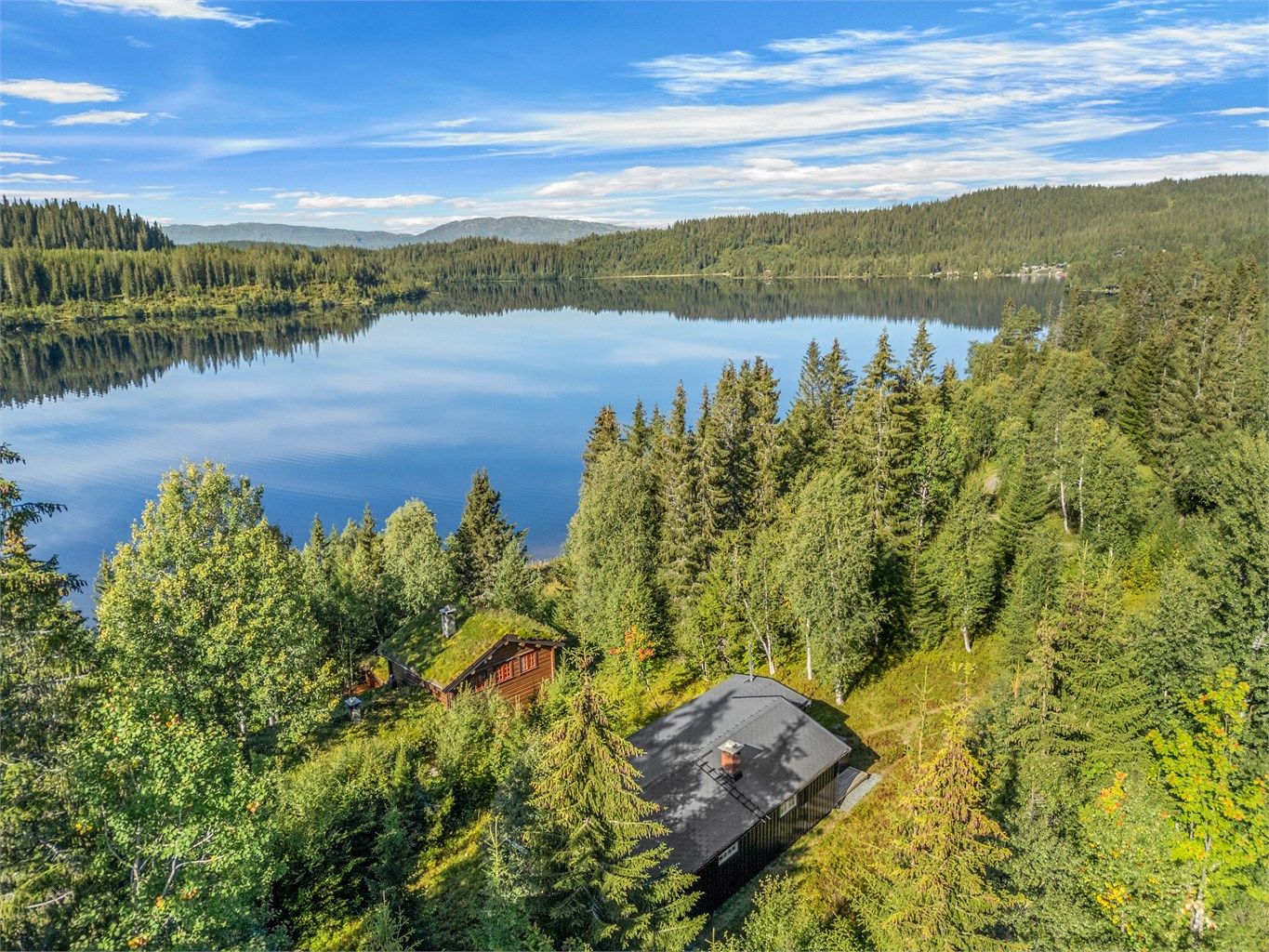 Ramstadsjøen er en yndet plass for rekreasjon og ro. Her er det flott å både bade og fiske.