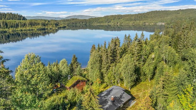 Ramstadsjøen er en yndet plass for rekreasjon og ro. Her er det flott å både bade og fiske.