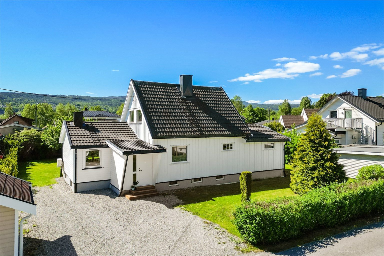 Dette er en innholdsrik enebolig med en familievennlig beliggenhet i Krokstadelva.
Foto: Haiman Askari.