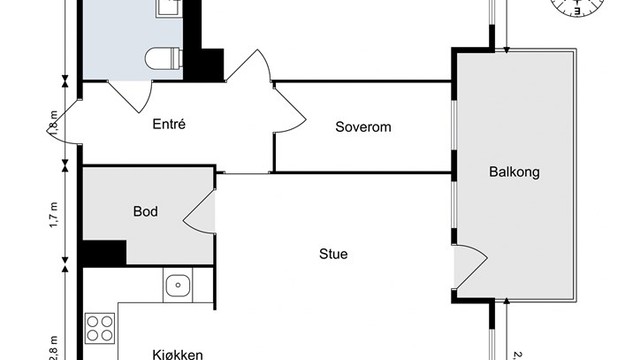 Leiligheten har en arealeffektiv planløsning med to soverom, åpen stue-kjøkkenløsning og god lagringsplass i både en innvendig bod og en kjellerbod.