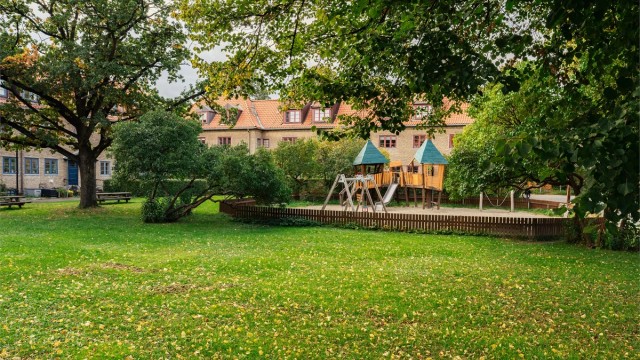 Flere lekeplasser og grøntområder for de minste.