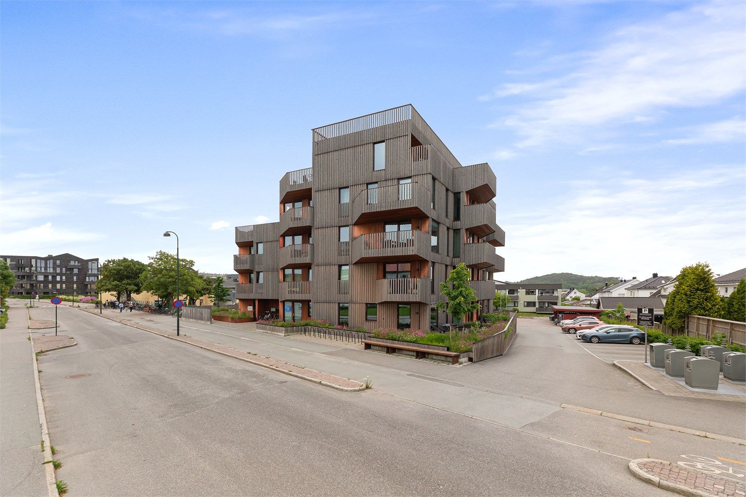 Flott arkitektur og moderne leilighetsbygg bestående av 28 leiligheter oppført i 2022 