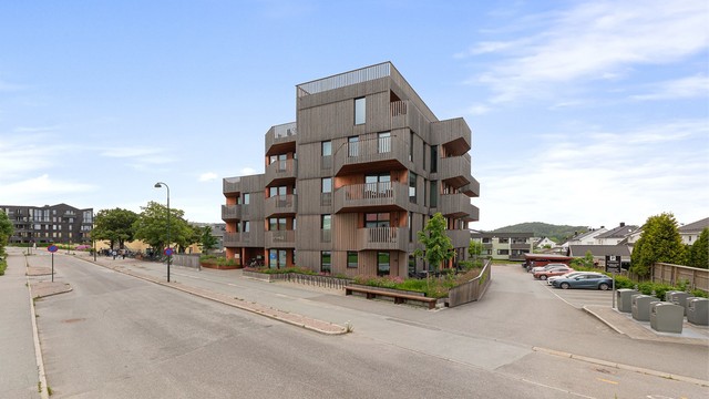 Flott arkitektur og moderne leilighetsbygg bestående av 28 leiligheter oppført i 2022