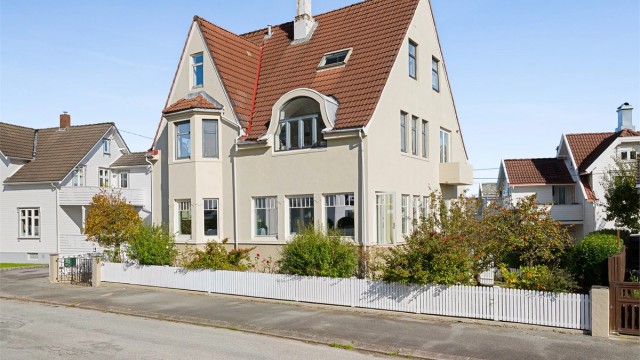 Velkommen til Nedstrandsgata 32.