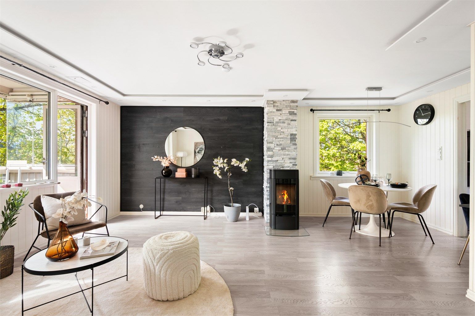 Felleskostnadene er lave, samt fellesgjelden. Styret har ingen planer som vil ha effekt på økonomien