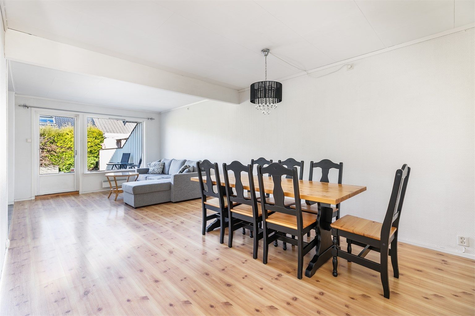 Innvendige overflater har et generelt behov for fornying og/eller utskiftninger. Dette er et spennende utgangspunkt for deg som vil pusse opp.